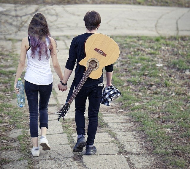 guitar playing and how you can succeed at it