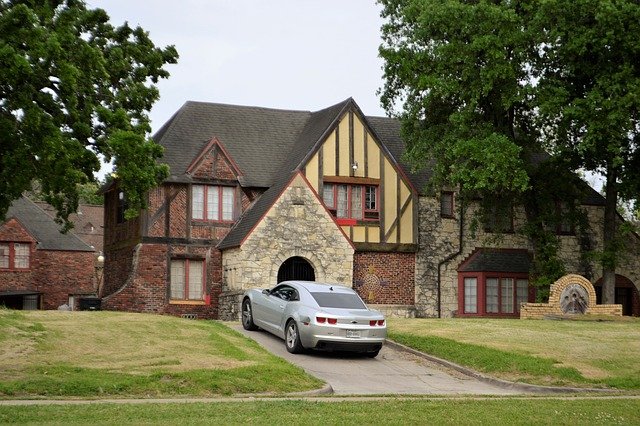 bundling homeowner insurance with other policies