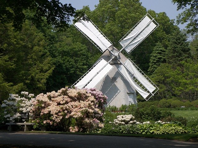 where to find the best green energy products and information